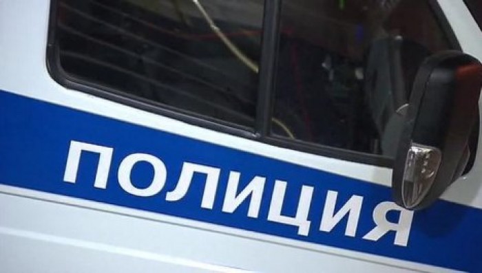 Мать бросила младенца на съедение собакам