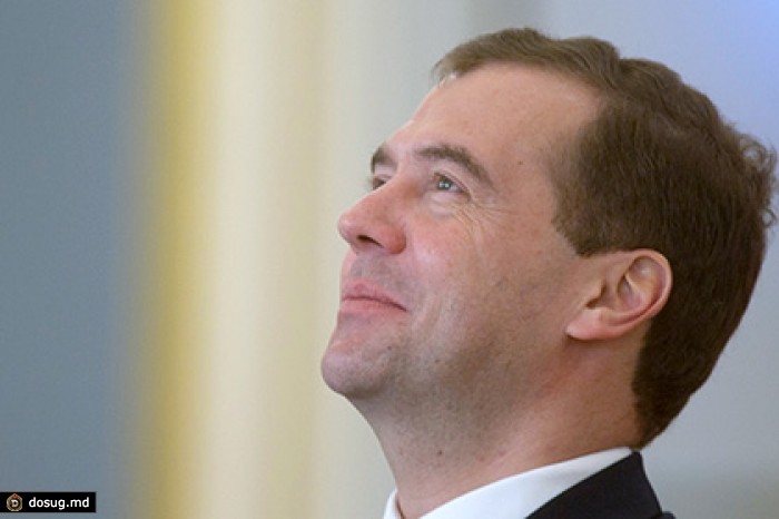 Медведев набрал миллион подписчиков в англоязычном Twitter