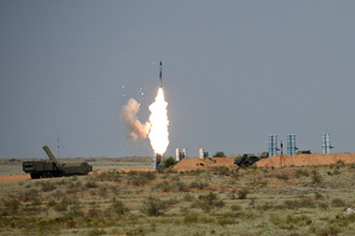 Минобороны пригрозило сбивать любые неопознанные объекты в Сирии