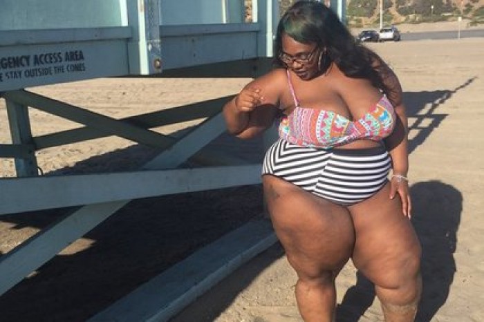 Модель plus-size призвала тучных женщин постить фото в откровенных нарядах