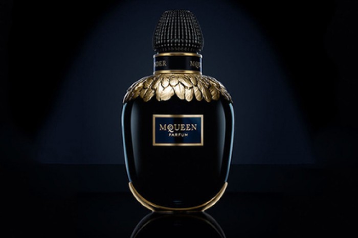 Москвичам предложили эксклюзивные духи от Alexander McQueen