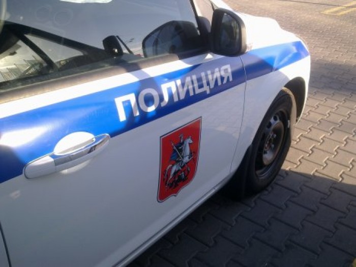 Москвич взял в заложники свою семью