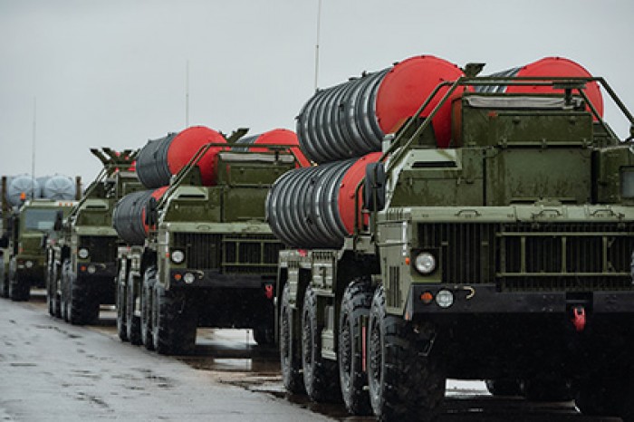 На северо-западе России на боевое дежурство заступили С-400