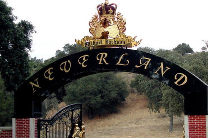 Neverland Майкла Джексона выставили на продажу повторно с 33-процентной скидкой