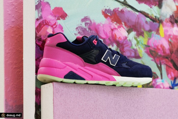 New Balance выпустил кроссовки для влюбленных