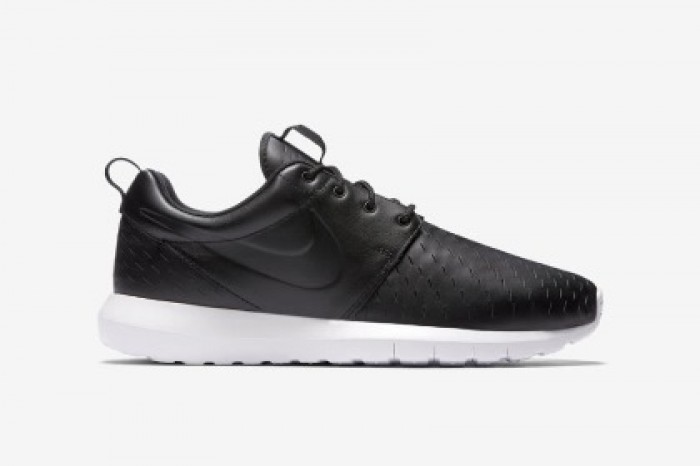 Nike выпустил перфорированные лазером кроссовки