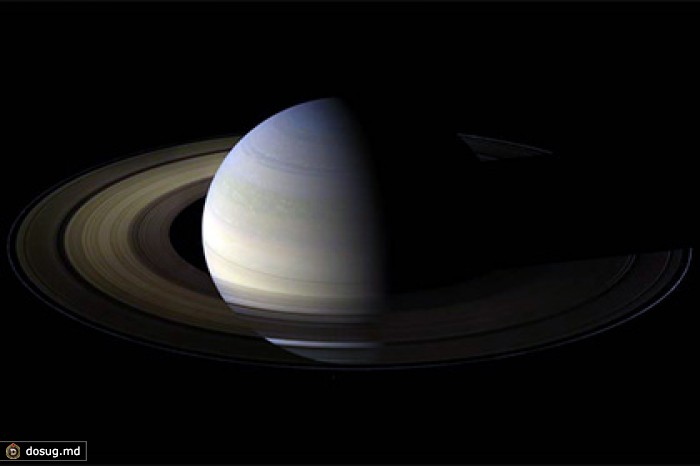 Осколки развалившегося спутника обнаружили в молодом кольце Сатурна