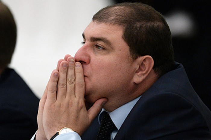 «Отправивший» Ивана Грозного из Москвы в Петербург губернатор насмешил соцсети