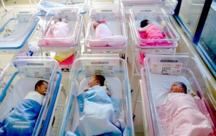 Перепутанные в роддоме канадцы через 41 год нашли свои родные семьи