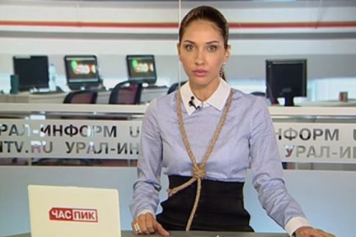 Пермские ведущие провели эфир с веревками на шее