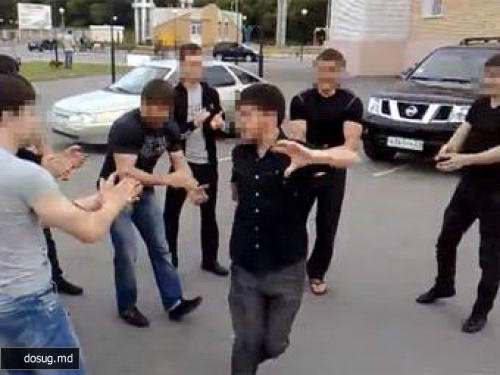 Уроженцев Чечни отчислили из пятигорского вуза за лезгинку на улице