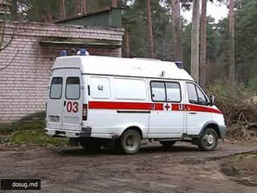 Сбитую пьяным милиционером девушку добила скорая помощь