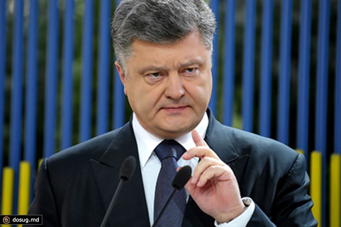 Порошенко призвал к новой волне санкций против России