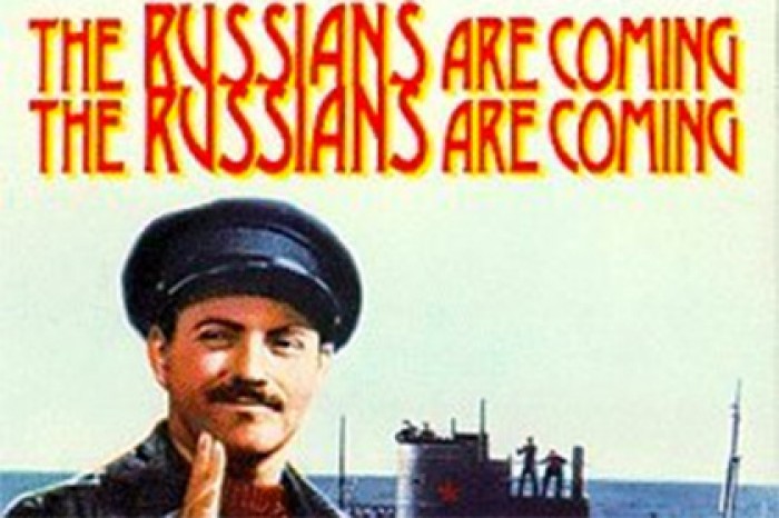 Посольство России ответило главе МИ-5 постером фильма «Русские идут!»