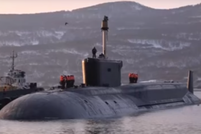 Появилось видео возвращения ракетоносца «Александр Невский» из первого похода