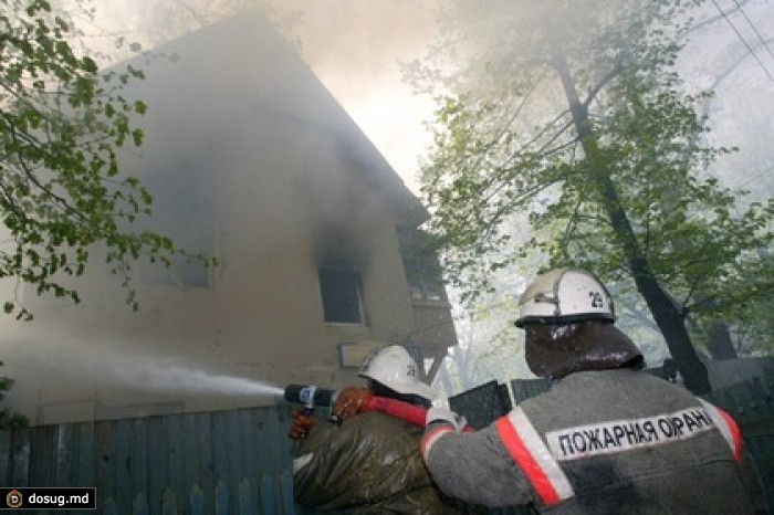 При пожаре в частном доме в Туве погибли трое детей