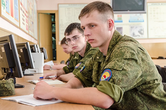 Программы военных вузов изменят с учетом сирийского опыта