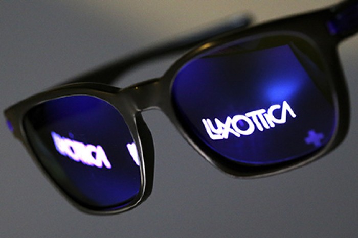 Производитель очков Ray-Ban объявил о создании конгломерата с Luxottica