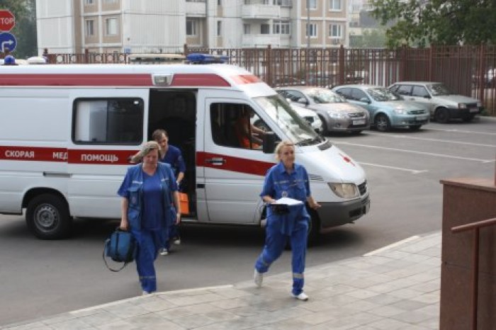 Пятилетняя девочка получила ожоги, упав на горячий асфальт