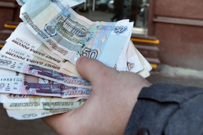 Работникам рыбокомбината на Шикотане начали выплачивать долги