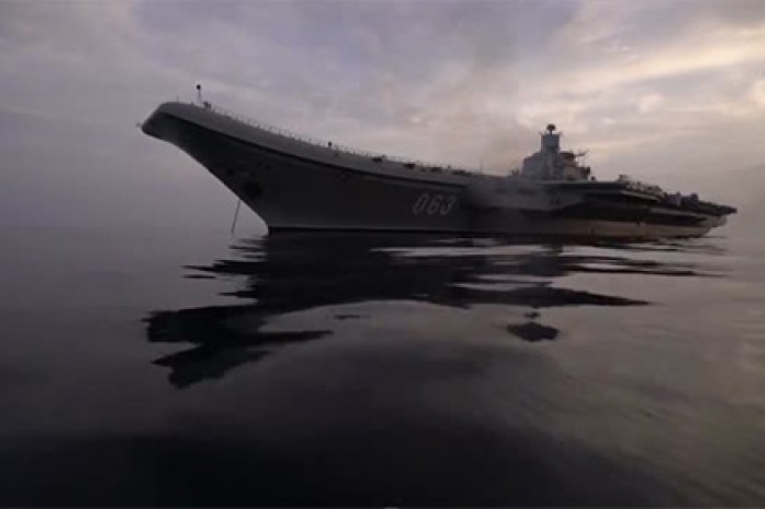 Работу авиации «Адмирала Кузнецова» показали на видео