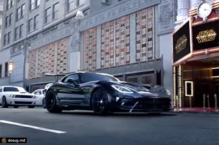 Рекламщики превратили Dodge Viper в Дарта Вейдера