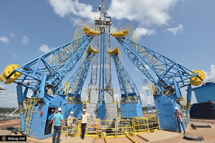 Роскосмос опроверг данные о переносе первого пилотируемого пуска с Восточного