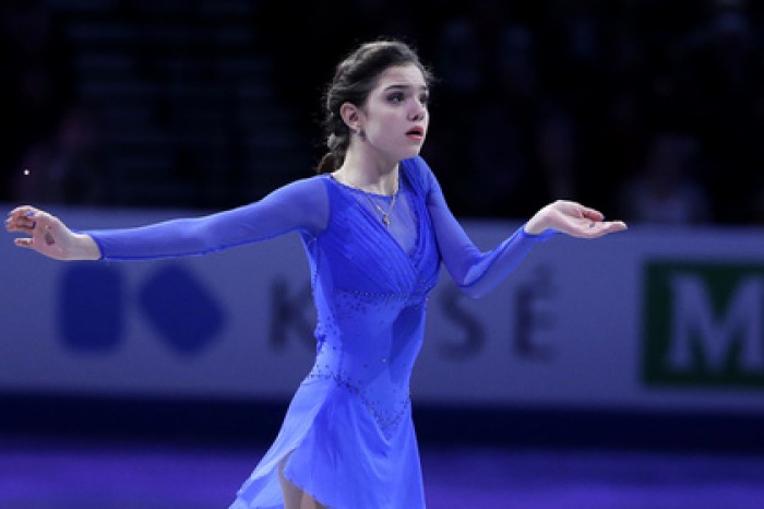 Россиянка Медведева выиграла короткую программу Skate Canada с личным рекордом