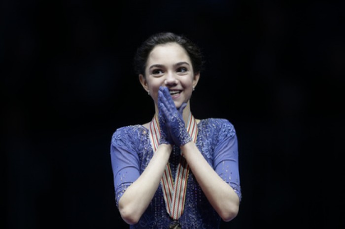 Российская фигуристка Медведева стала победительницей Skate Canada