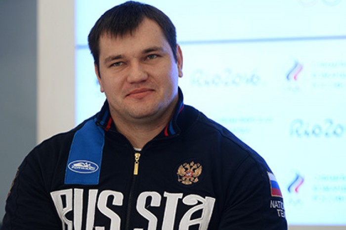 Российский чемпион мира по тяжелой атлетике потерял шансы на участие в ОИ