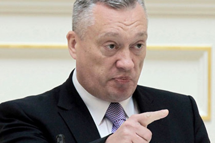 Сенатор предложил студентам отмывать «Зенит-Арену» от плесени