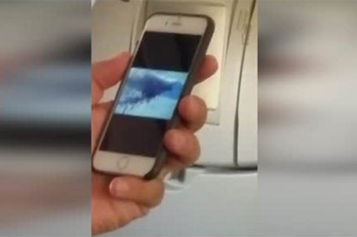 Смотревший видео про 9/11 пассажир JetBlue удивил попутчиков