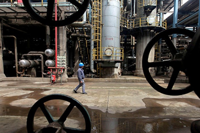 Стоимость нефти Brent превысила 50 долларов за баррель