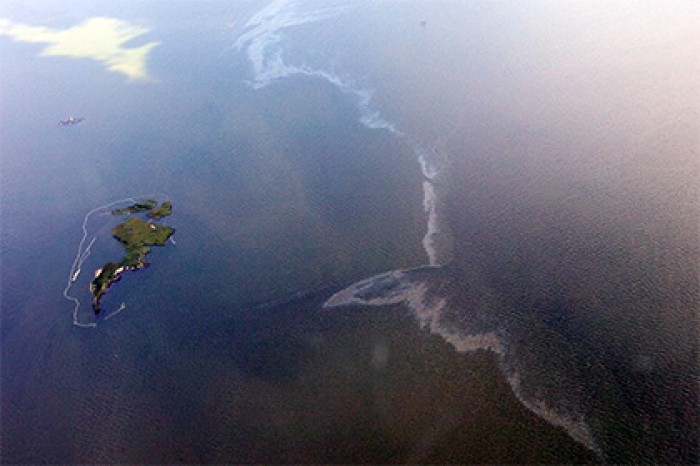 Суд обязал BP выплатить рекордный штраф за разлив нефти в Мексиканском заливе