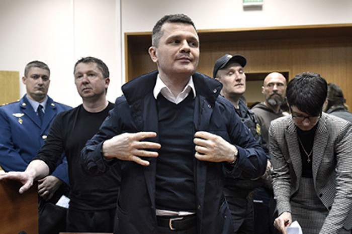 Суд арестовал миллиард рублей на счету владельца Домодедово