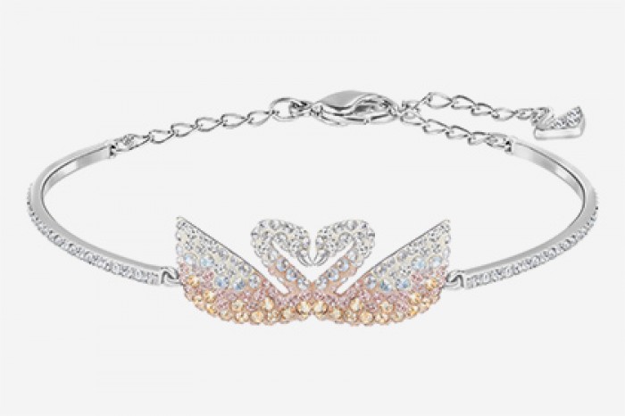 Swarovski создал украшения в духе «Городского романса»