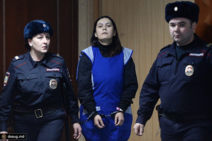 Сына няни-убийцы арестовали на 15 суток