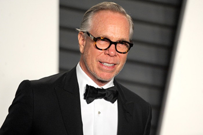 Tommy Hilfiger призвал адаптировать моду к соцсетям