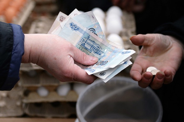 Треть россиян предпочла пользоваться только наличными при расчетах
