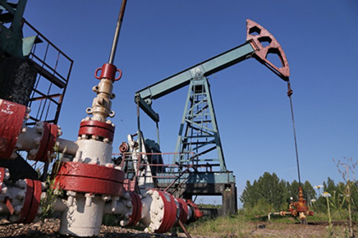 Цена на нефть превысила 50 долларов