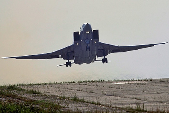 Ту-22М3 уничтожили в Сирии завод ИГ по производству химических боеприпасов