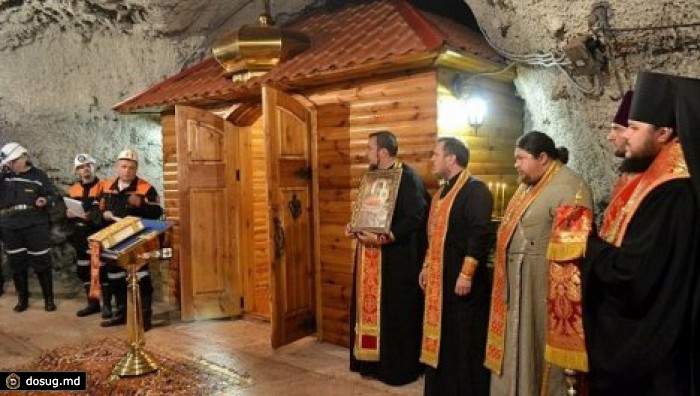 Украинские шахтеры построили храм на глубине более 800 метров