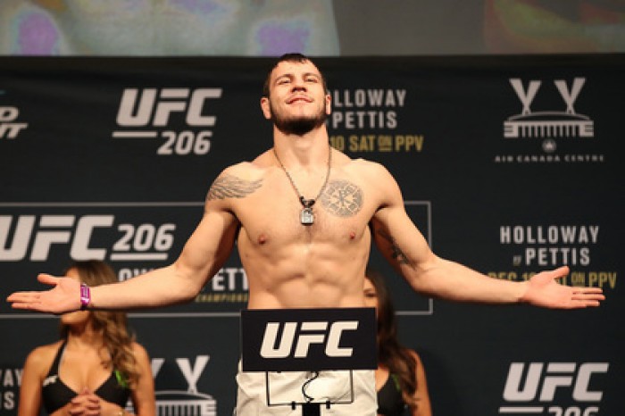 Украинский боец Крылов уволен из UFC