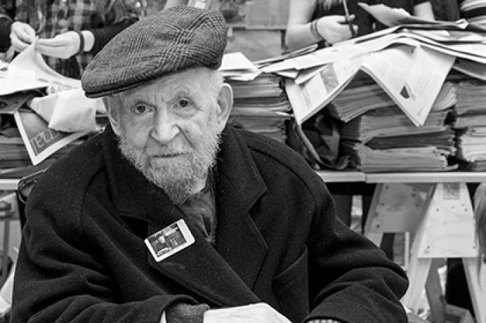 Умер «мусорный» художник Густав Мецгер