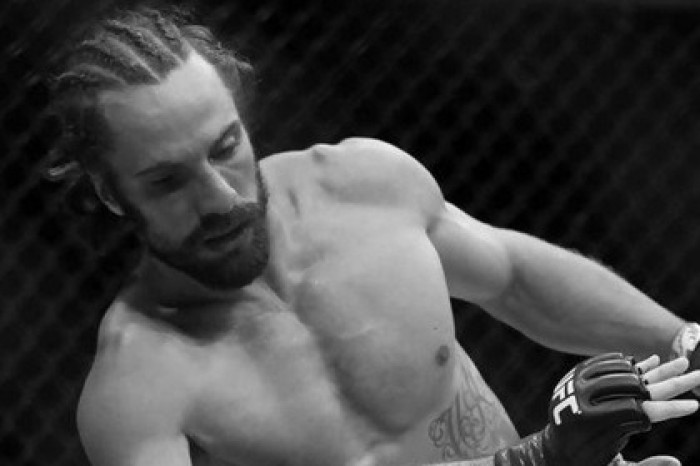 Умер проведший несколько дней в коме боец UFC
