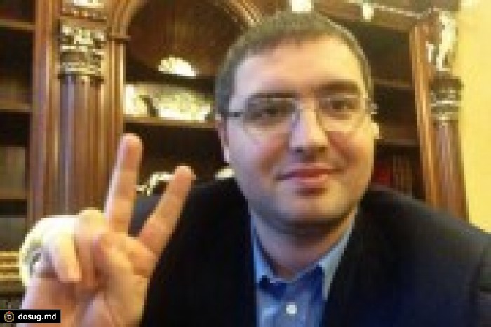 Усатый: “Платформа «DА», руководимая олигархами, использует протестантов на Площади Великого Национального собрания”