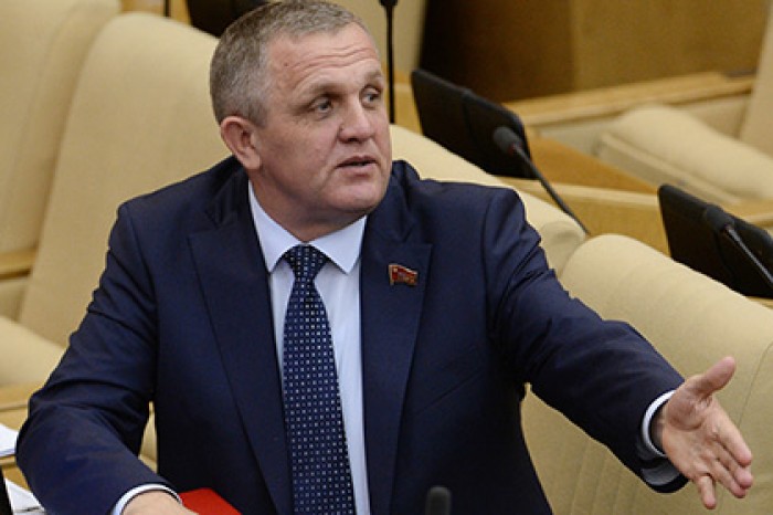 В КПРФ заявление Монсона о желании стать коммунистом сочли за бред