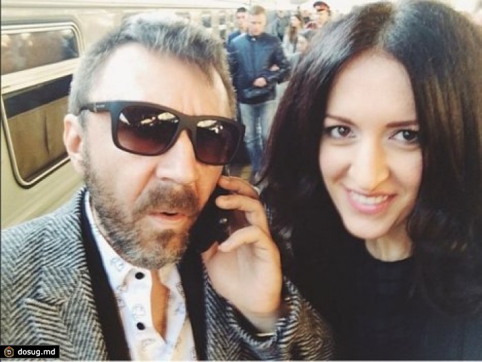 В Петербурге сгорела машина жены лидера группы "Ленинград"