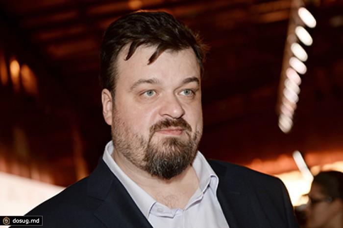 Василий Уткин покомментирует в пабе