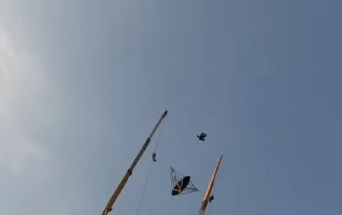 В Дубае установили рогатку для запуска людей в воздух